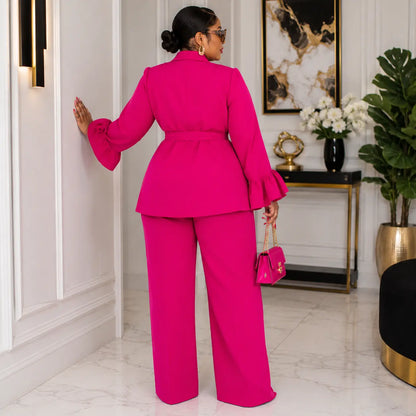 Tailleur 2 pièces rose fuchsia – vue de face, modèle grande taille