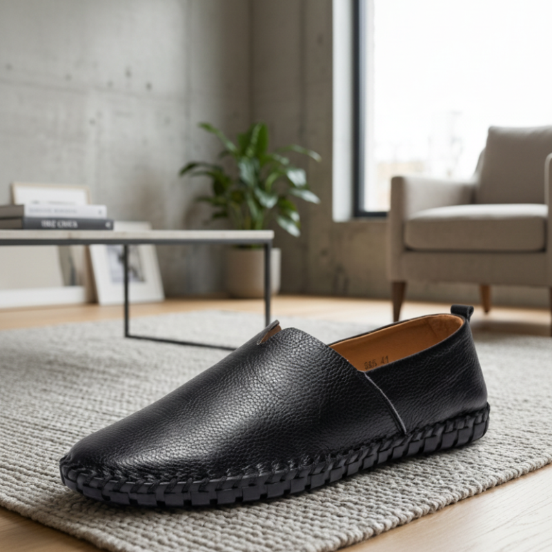 Espadrille slip-on en cuir grainé noir avec semelle tressée