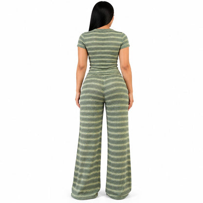 Ensemble 2 pièces femme vert olive et crème, haut manches courtes et pantalon large — vue de dos.
