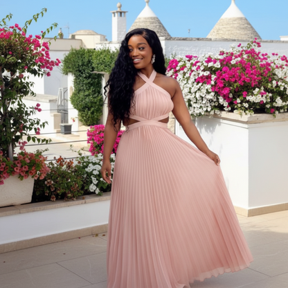 Robe longue plissée rose poudré - lifestyle terrasse